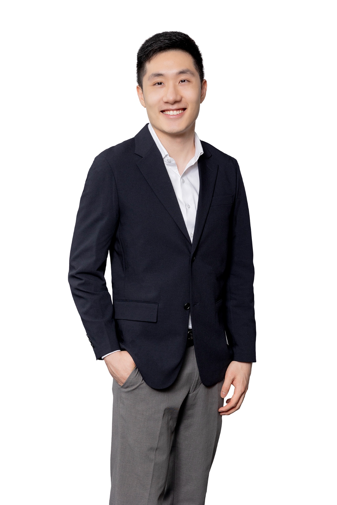 Chris Koh, half-body corporate portrait